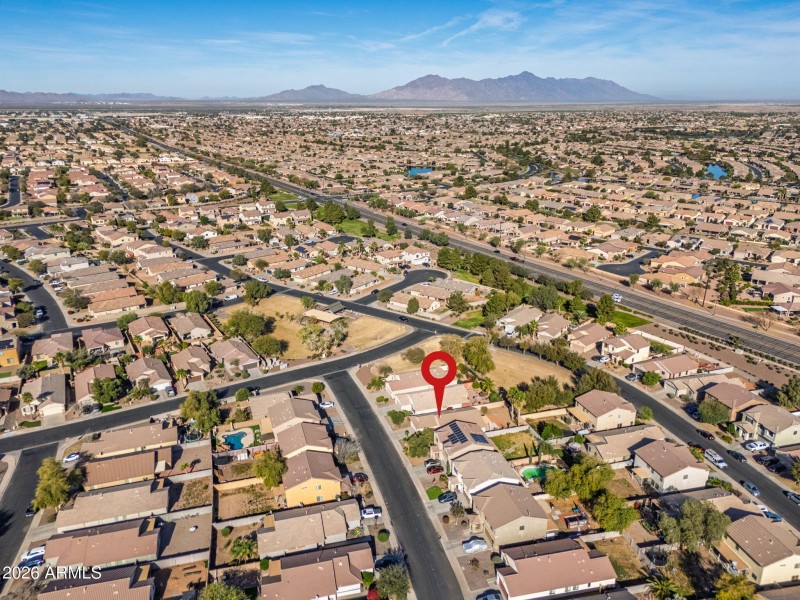 37-web-or-mls-41896 W Avella Dr-37