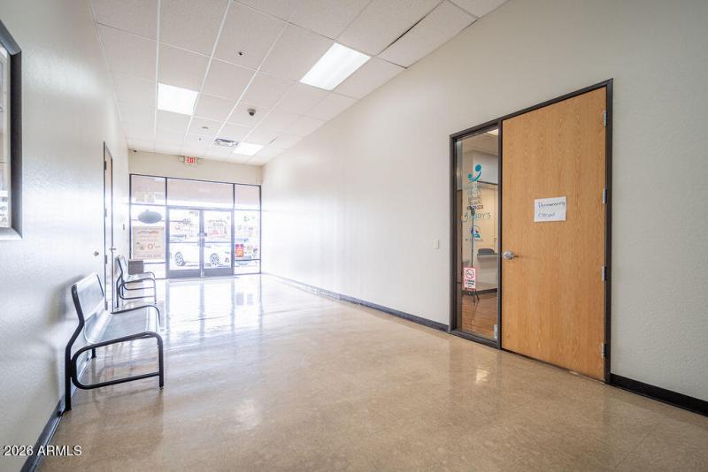 20260211_4338-W-Thomas-Rd_07