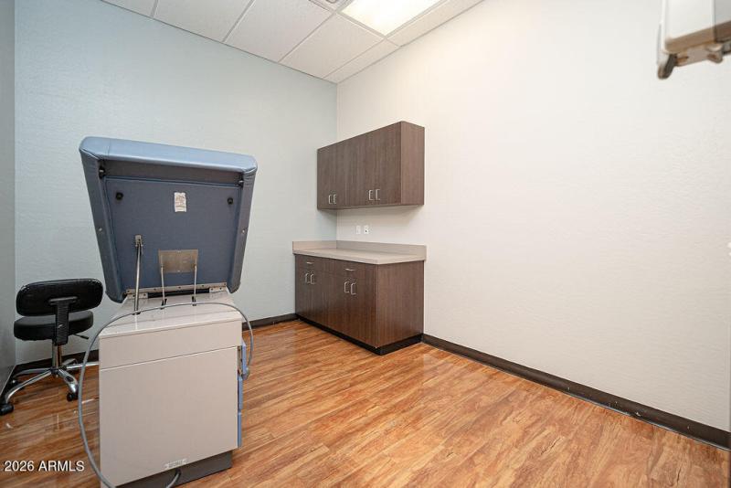 20260211_4338-W-Thomas-Rd_31