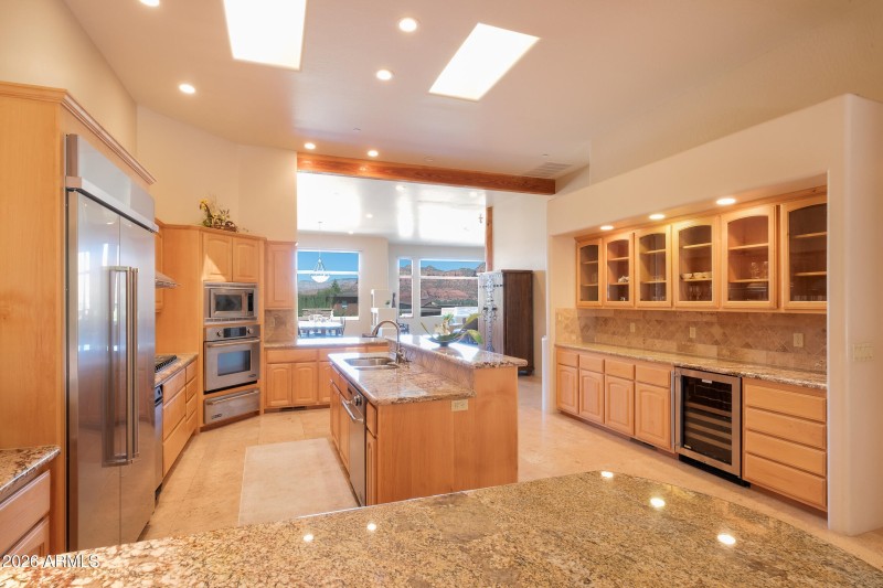 5F0665CB-1C77-447E-B0D0-C6F337E9024B