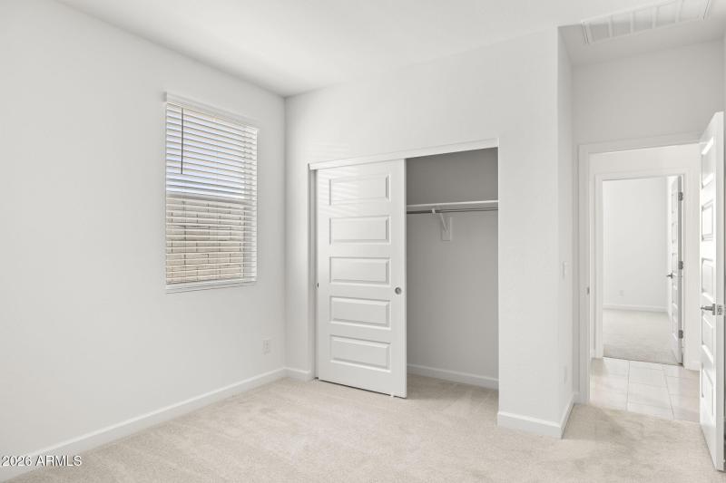 35-web-or-mls-6830-w-molly-ln