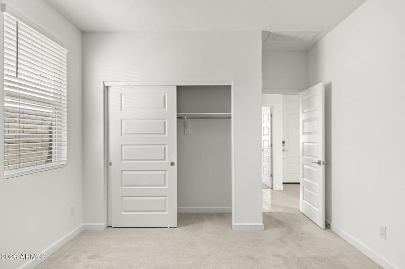 36-web-or-mls-6830-w-molly-ln