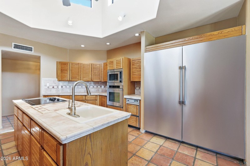 6601 E Willow Springs Ln N