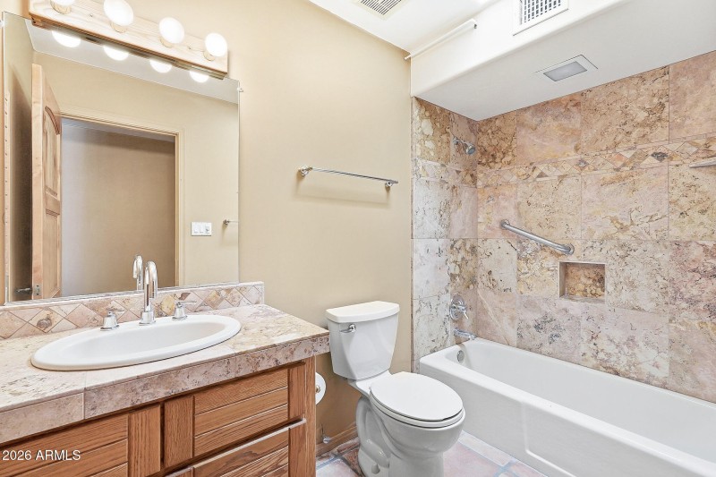 6601 E Willow Springs Ln N