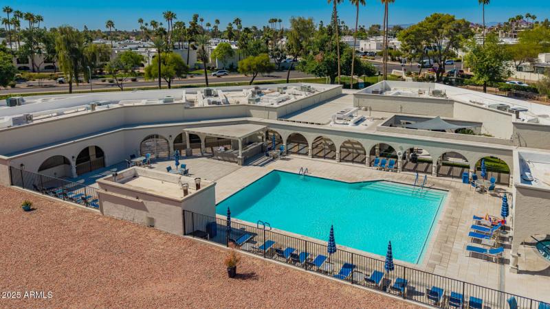 40 - Camelback Drone