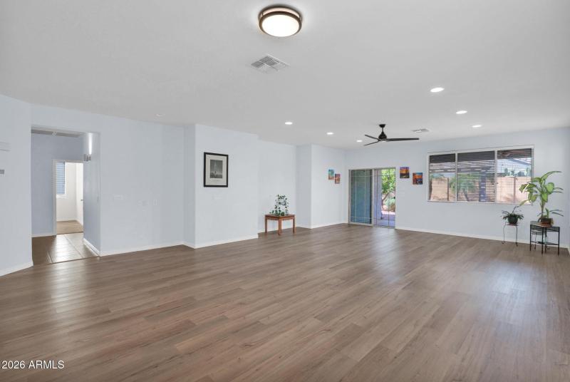 19-web-or-mls-P1547086