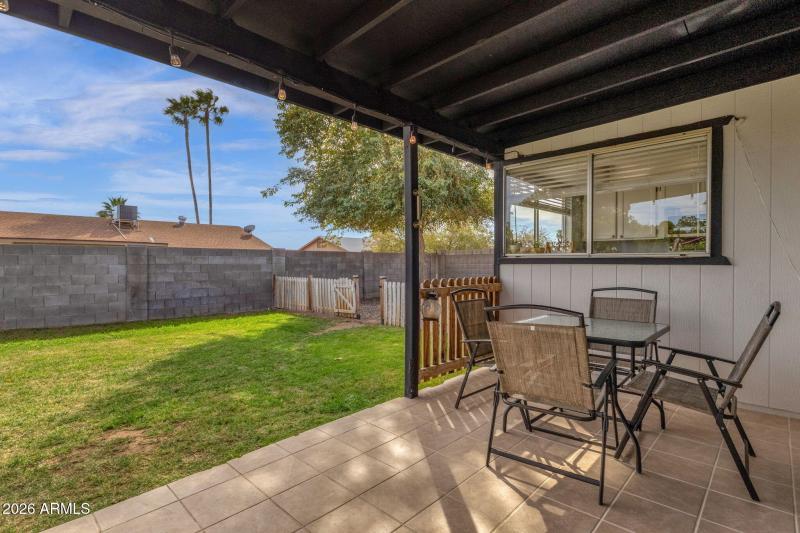 34-web-or-mls-4721-w-sweetwater-ave