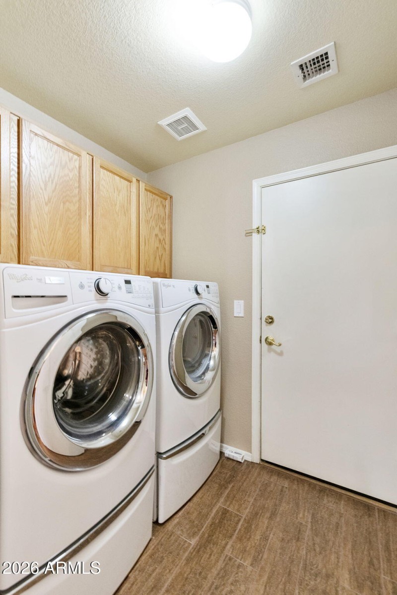 10-web-or-mls-DLB_7177