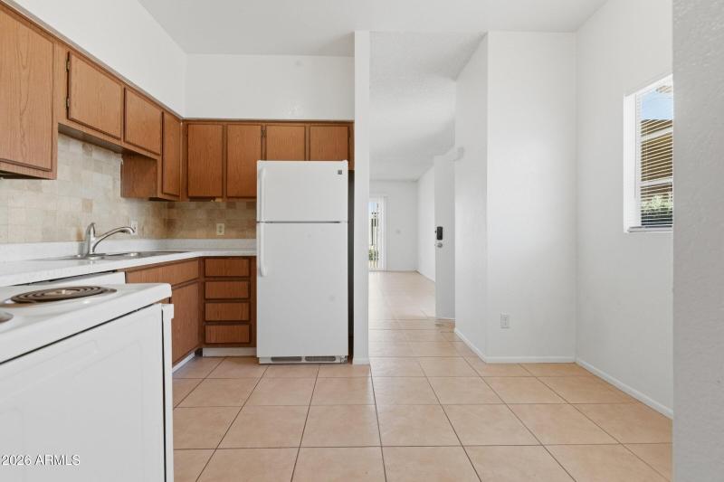 6-custom-2828 E Tierra Buana Ln-6