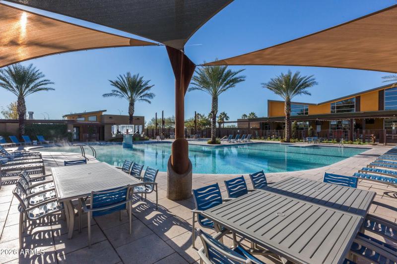 88-web-or-mls-27) Eastmark Community