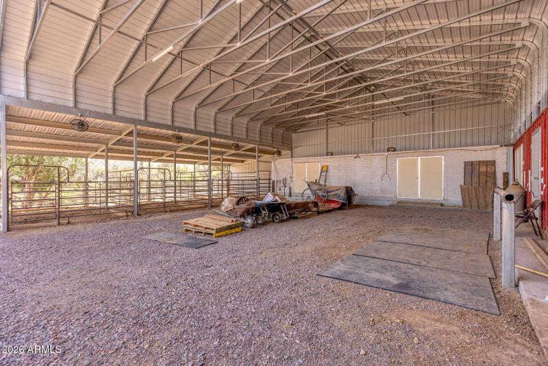 47-web-or-mls-photo(47) 828 N Gun Creek