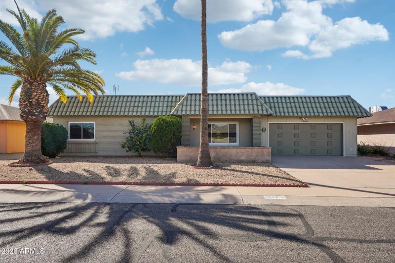 4-web-or-mls-W Wrangler Dr-S0103-004