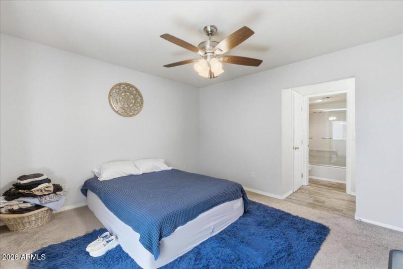 22-1402_E_Guadalupe_Rd_22