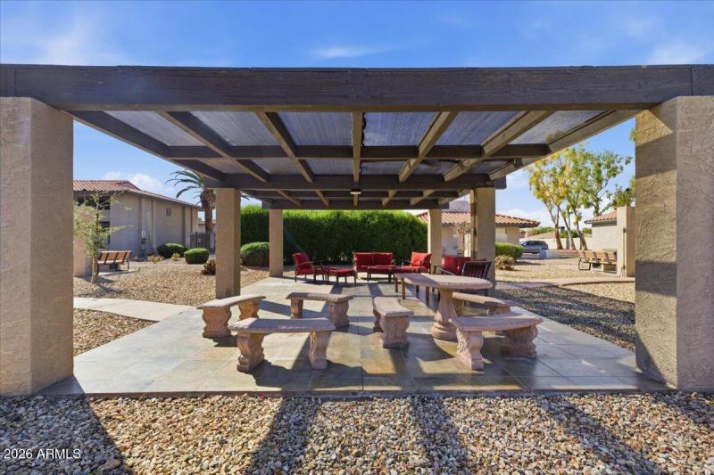 45-1402_E_Guadalupe_Rd_45