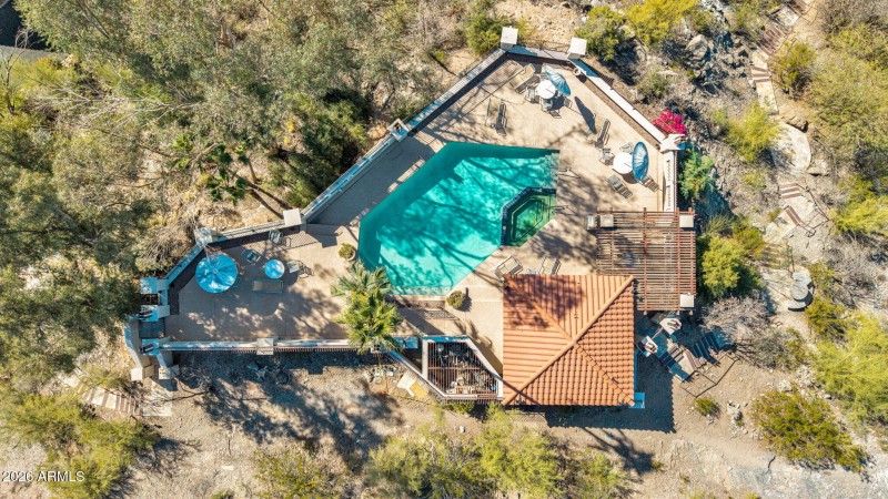 Hillside Heated Pool and Spa