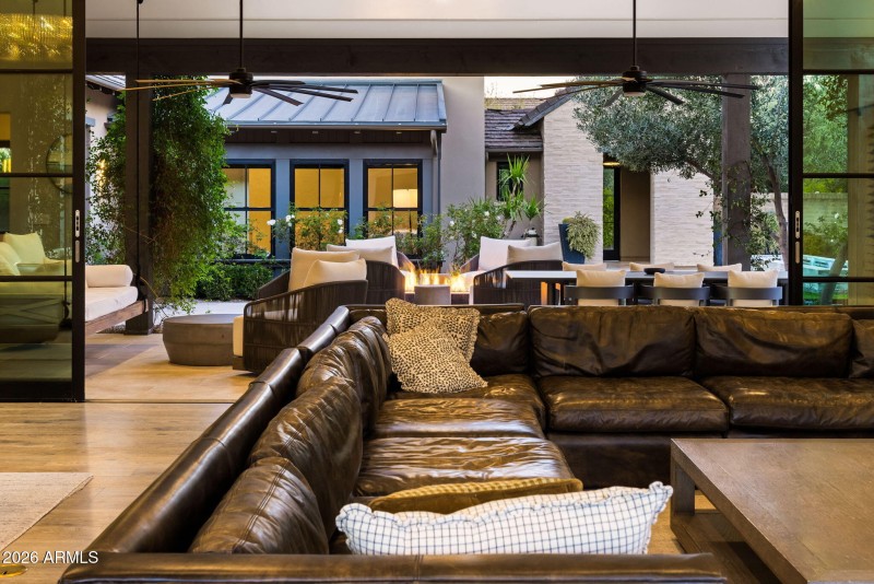 87-web-or-mls-22407-n-89th-st