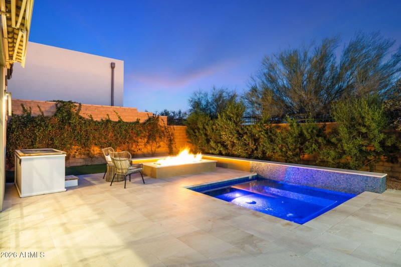 102-web-or-mls-22407-n-89th-st