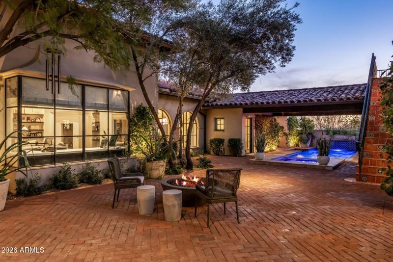 083_Courtyard Fire Pit Pool and Spa