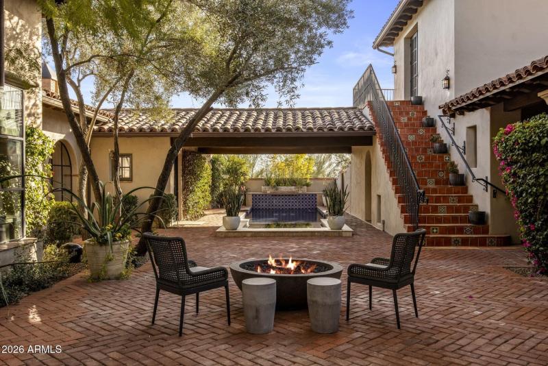 084_Main Courtyard Pool Spa