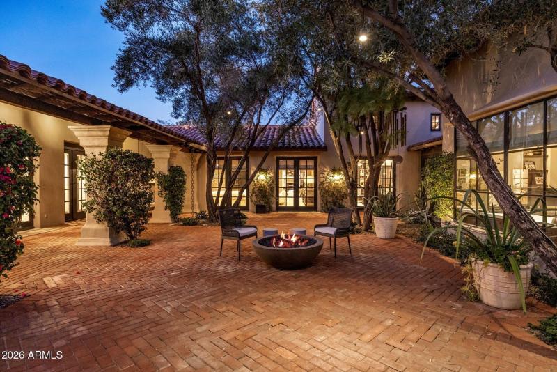 088_Courtyard Fire Pit to Interior