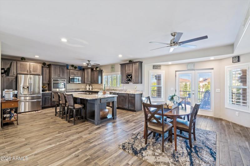 12-Dining to Kitchen