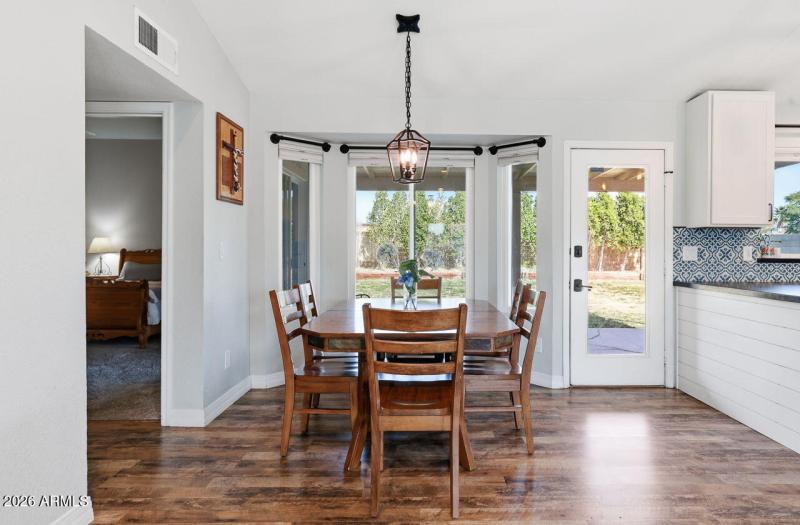 16-web-or-mls-6016 W Kings Ave Glendale,