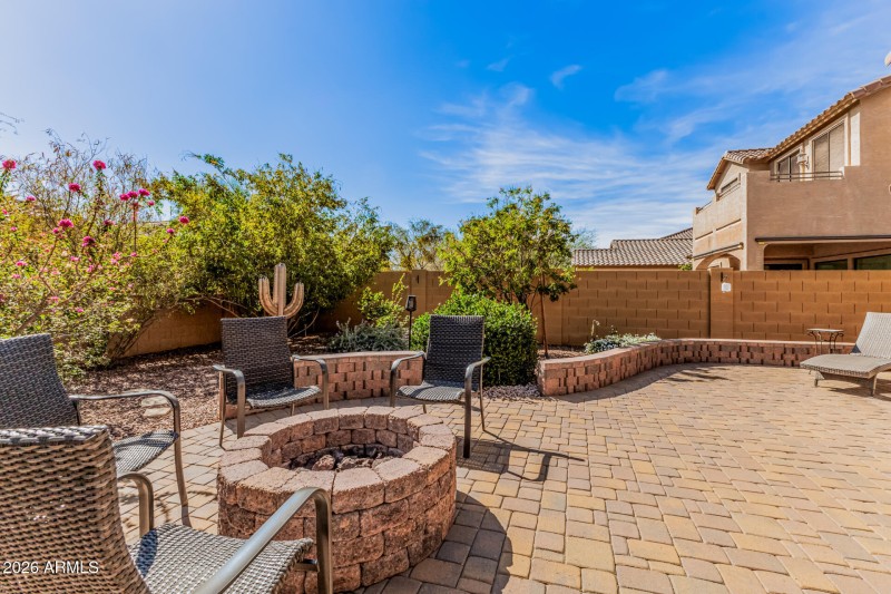 Entertainer's Backyard