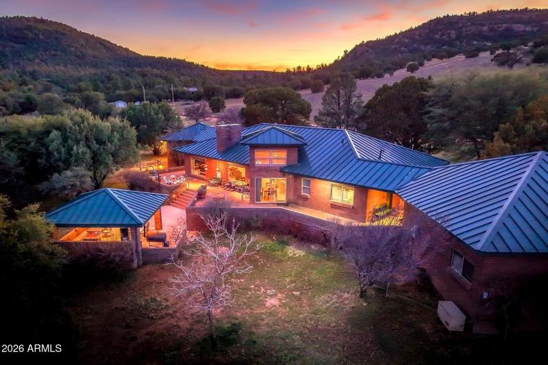 Dr Twi Hm Rear fr NE