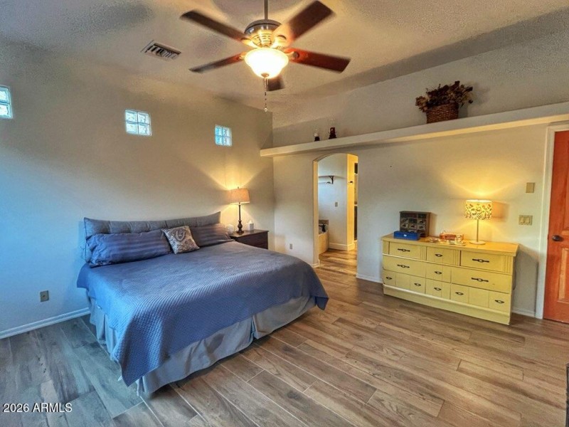 7498F731-2ADE-4855-894E-620ED874D0B0