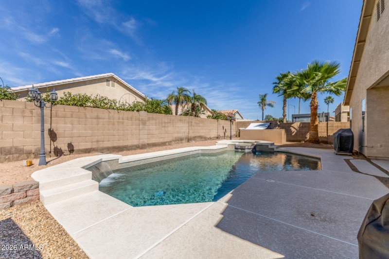 9628-lindner-pebble-tec-pool