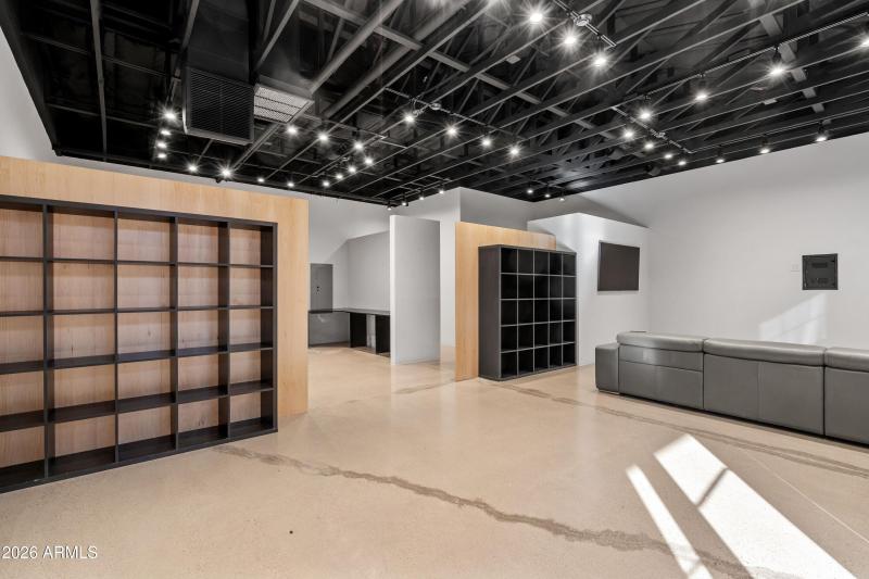 004_Entry- Lounge Space