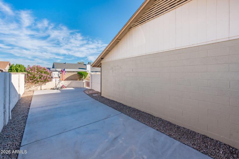 6422 W Cortez St - MLS-39