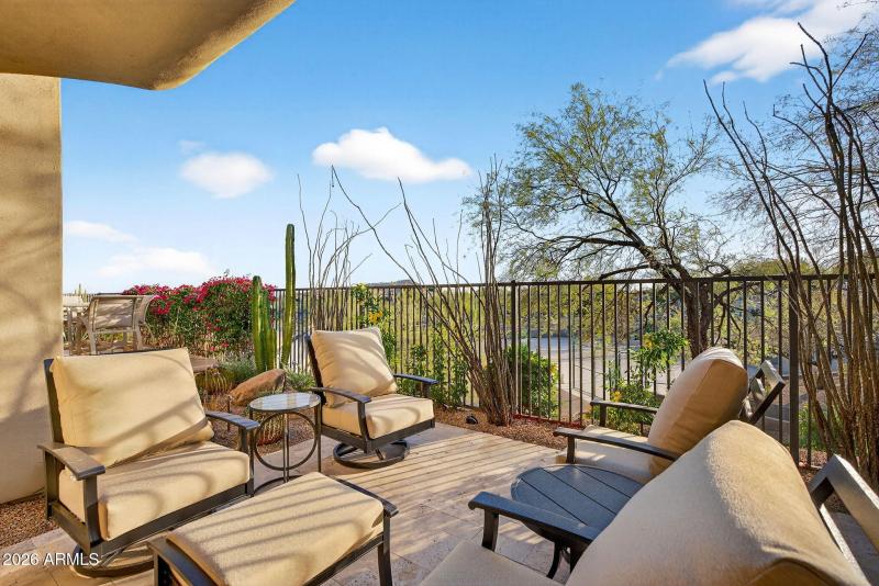 Patio – Lounge Seating with Views