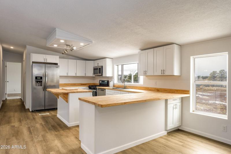 010_photo10_2312_parkinson_rd._ls_tammy_