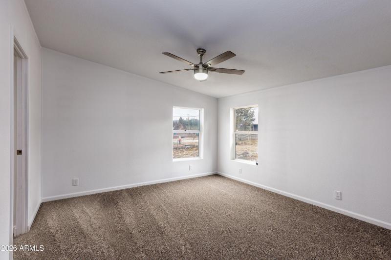 014_photo14_2312_parkinson_rd._ls_tammy_