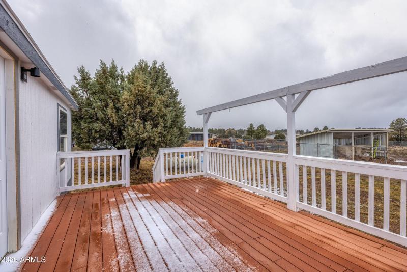 028_photo28_2312_parkinson_rd._ls_tammy_