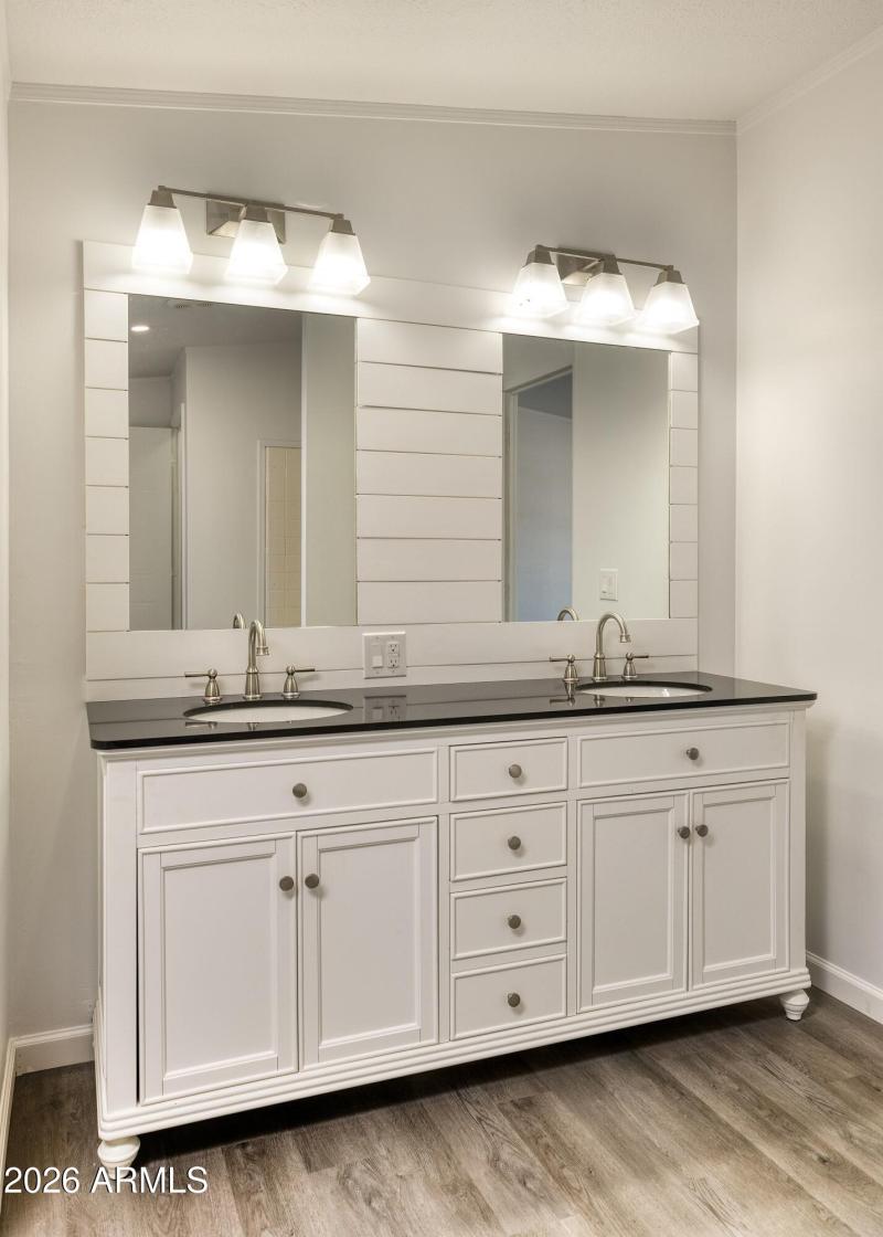 042_photo200_2312_parkinson_rd._ls_tammy