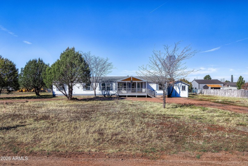 050_photo208_2312_parkinson_rd._ls_tammy