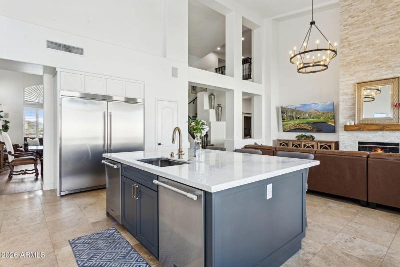 Kitchen Island - Marble Countertops