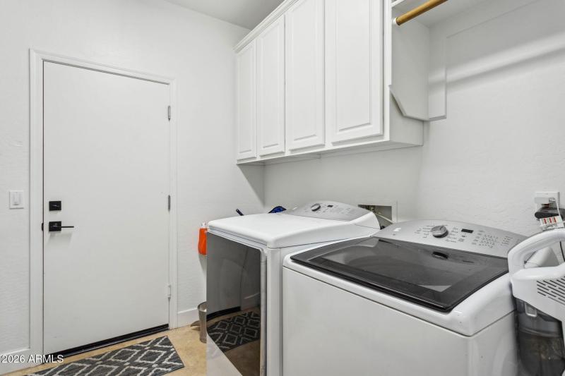 54-web-or-mls-2711-w-haley-dr