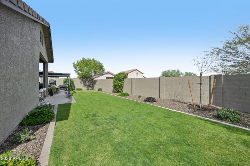 8-web-or-mls-N 79th Dr-S0303-008