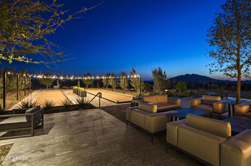 30 SEVEN Bacci and Lounge area