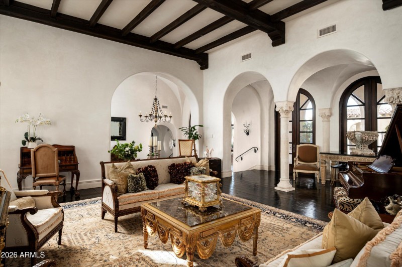 Living room 2 to entry/hallway