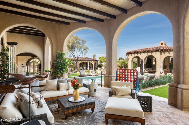 Additional sitting area