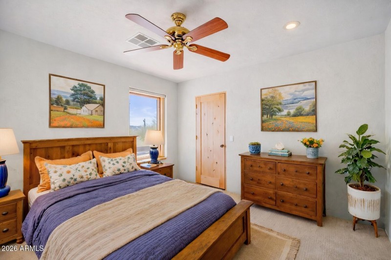 Bedroom (Virtually Staged)