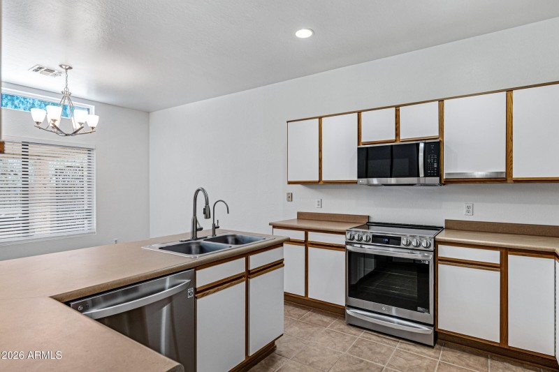 1650 S Crismon Rd #86-11