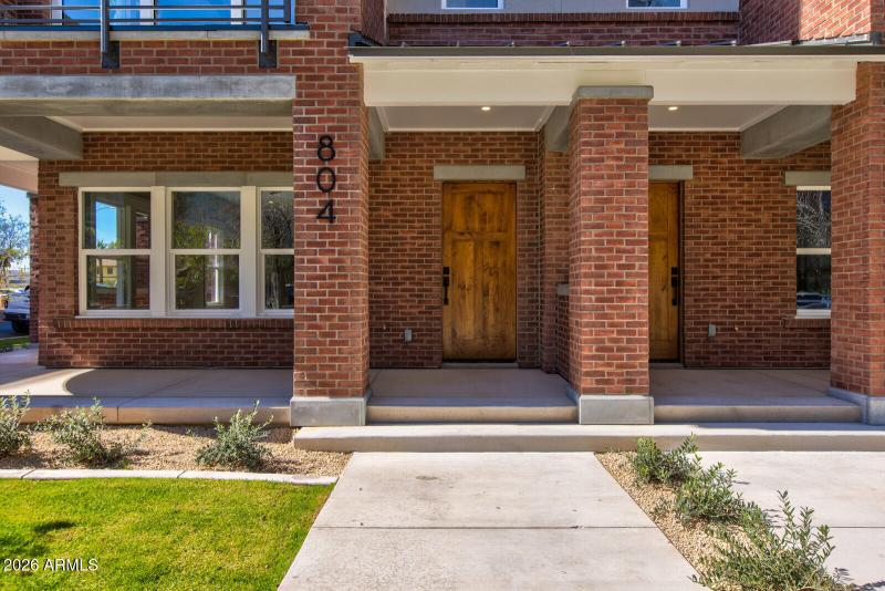 02_804_N_2nd_Ave2_mls