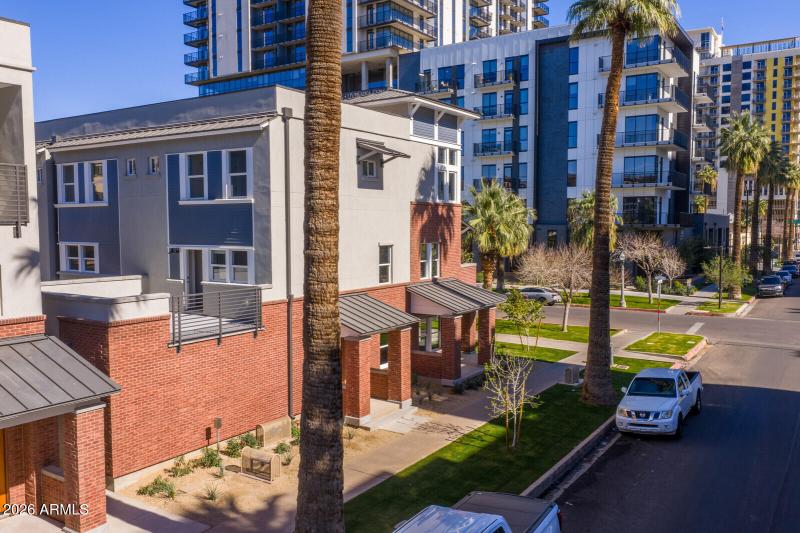 04_804_N_2nd_Ave49_mls