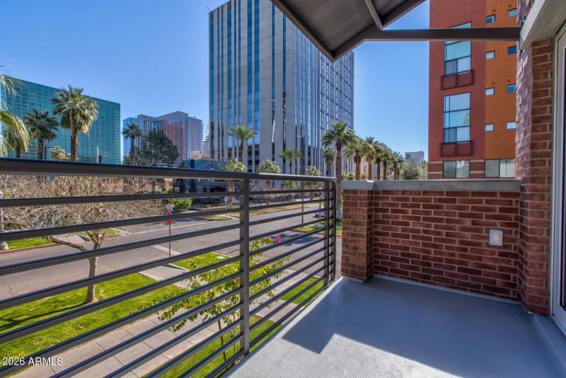 33_804_N_2nd_Ave33_mls