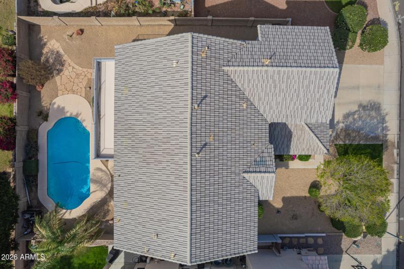 Sparkling Pool - 68th Dr.